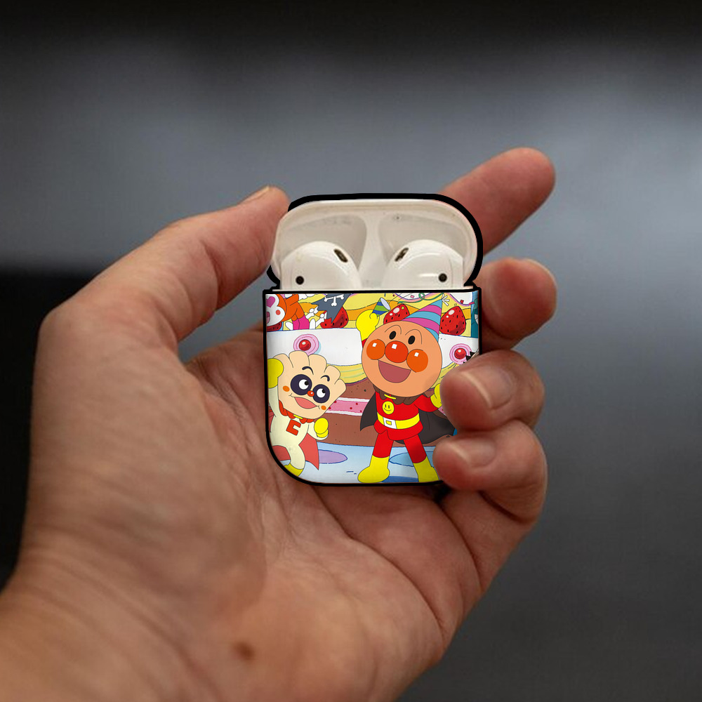 アンパンマン Anpanman AirPods 第2世代保護ケース ハードシェル ブラック 耐衝撃・防指紋・カラビナ付き
