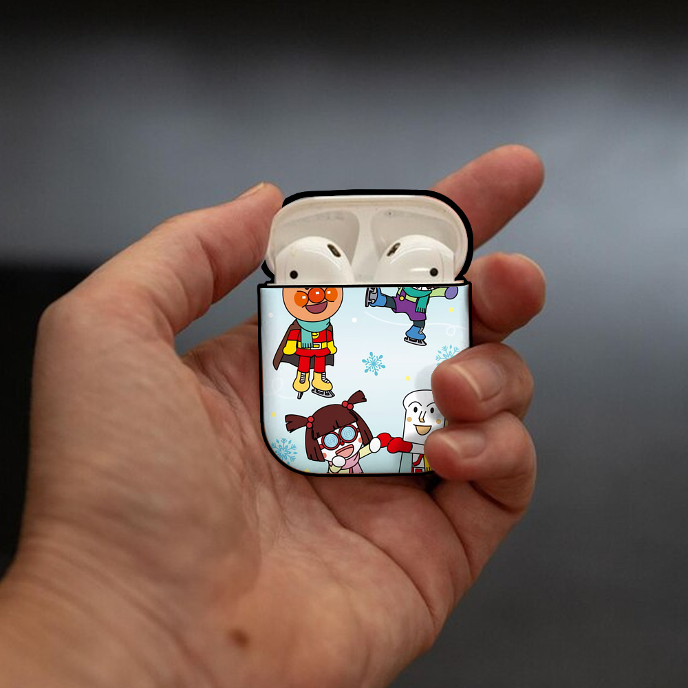 アンパンマン Anpanman AirPods 第2世代保護ケース ハードシェル ブラック 耐衝撃・防指紋・カラビナ付き