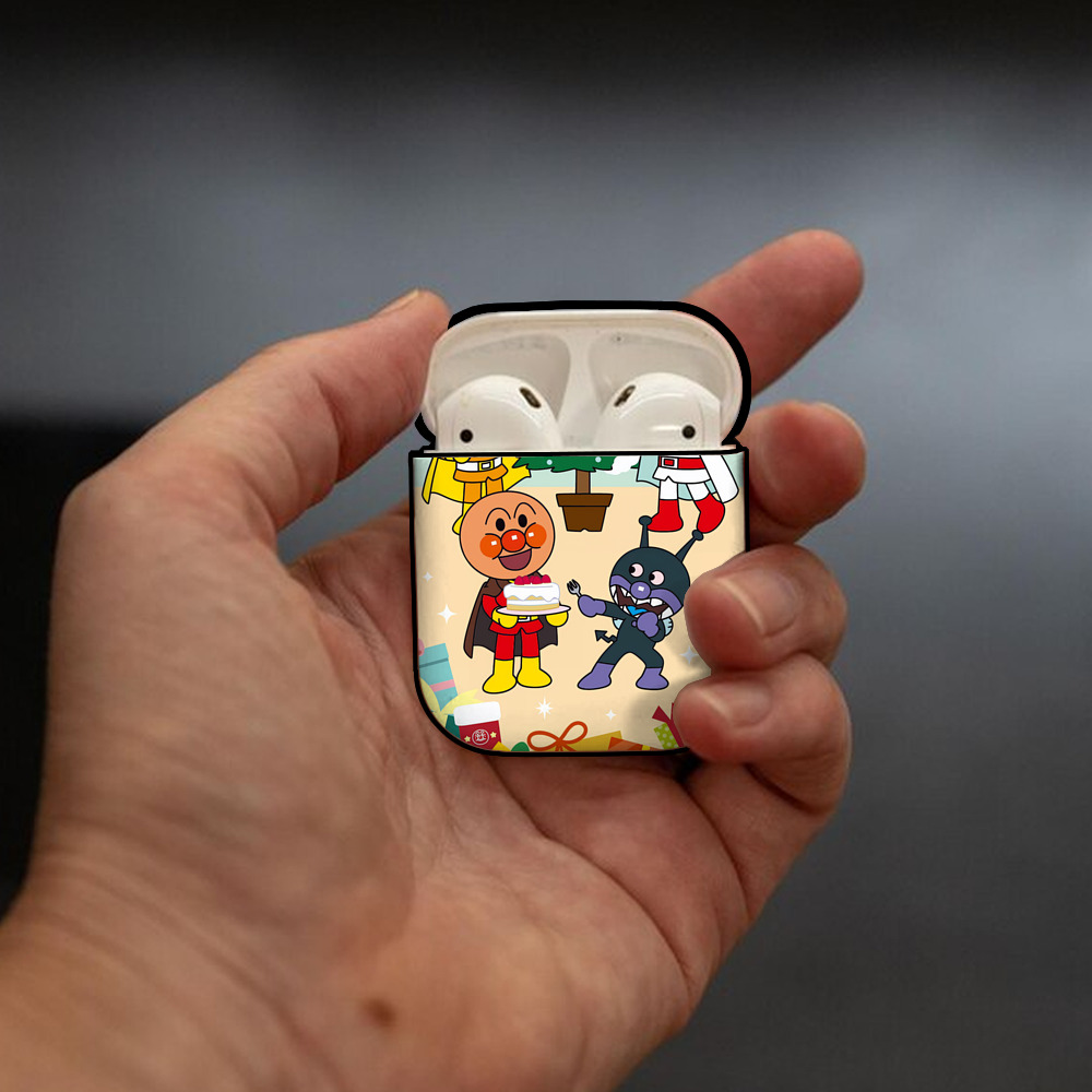 アンパンマン Anpanman AirPods 第2世代保護ケース ハードシェル ブラック 耐衝撃・防指紋・カラビナ付き