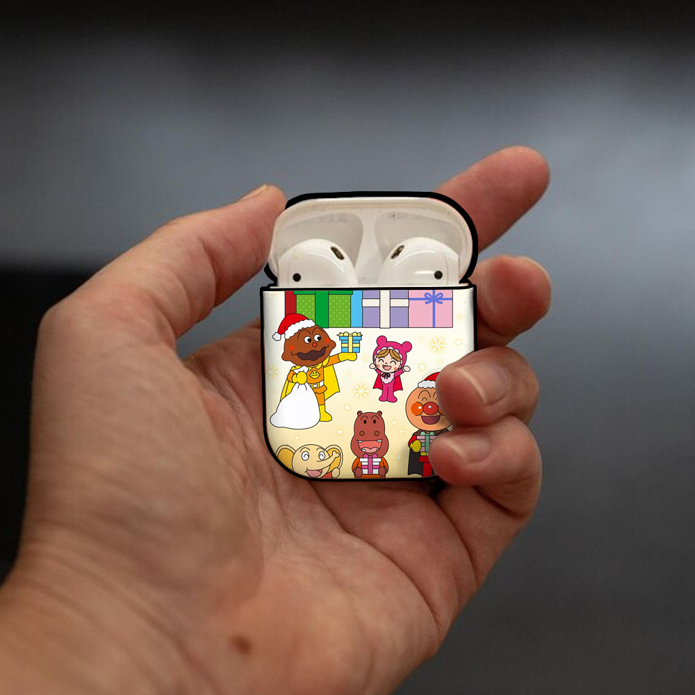 アンパンマン Anpanman AirPods 第2世代保護ケース ハードシェル ブラック 耐衝撃・防指紋・カラビナ付き