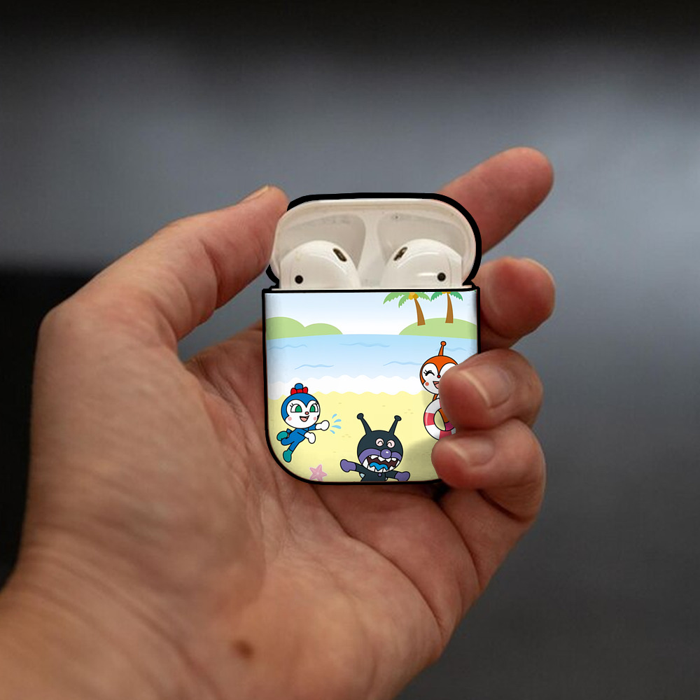 アンパンマン Anpanman AirPods 第2世代保護ケース ハードシェル ブラック 耐衝撃・防指紋・カラビナ付き