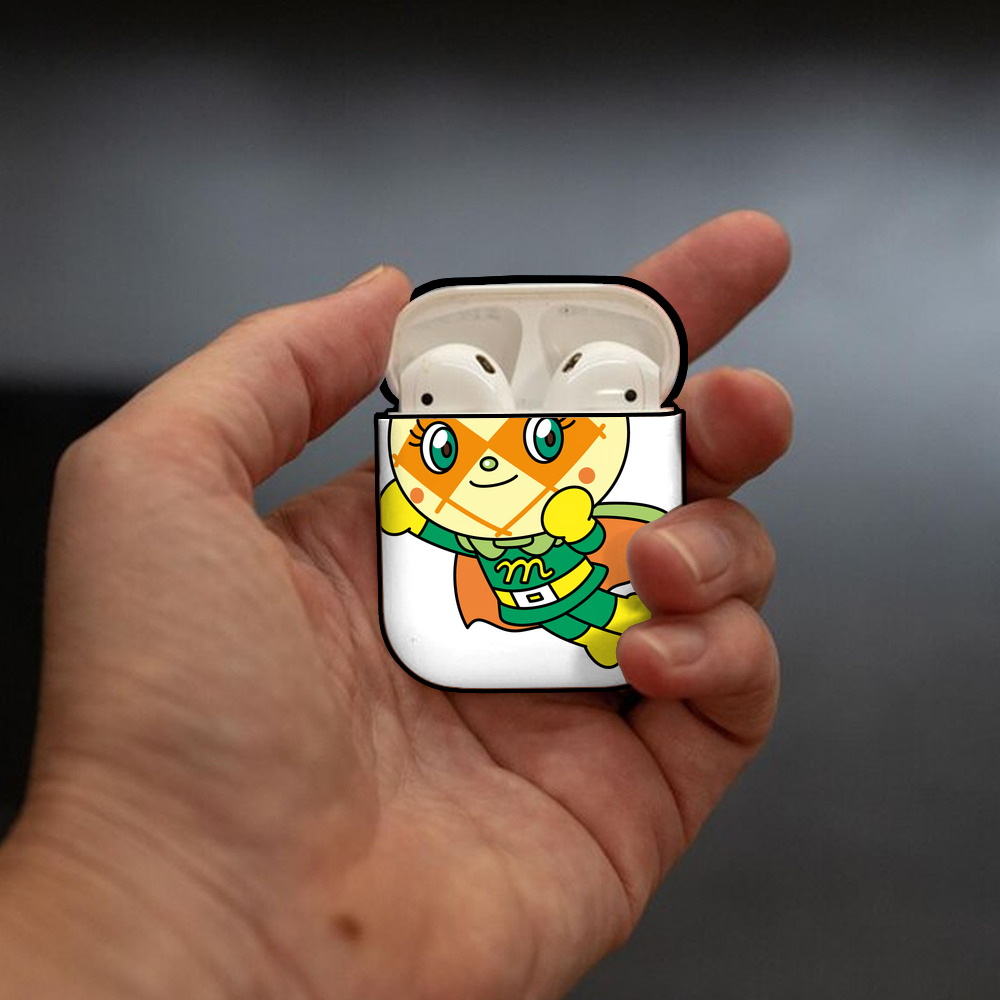 アンパンマン Anpanman AirPods 第2世代保護ケース ハードシェル ブラック 耐衝撃・防指紋・カラビナ付き