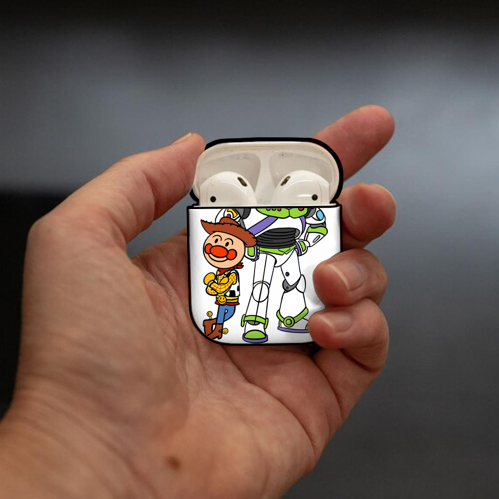 アンパンマン Anpanman AirPods 第2世代保護ケース ハードシェル ブラック 耐衝撃・防指紋・カラビナ付き