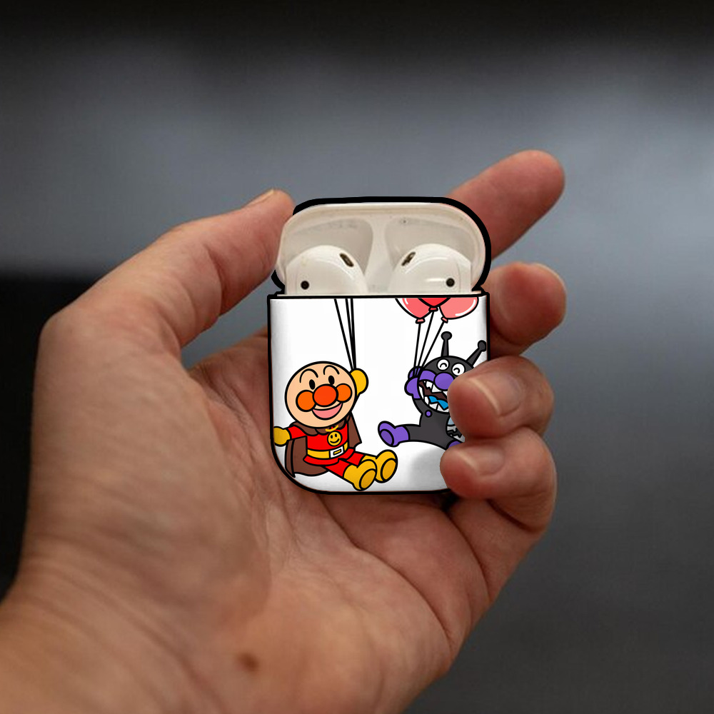 アンパンマン Anpanman AirPods 第2世代保護ケース ハードシェル ブラック 耐衝撃・防指紋・カラビナ付き