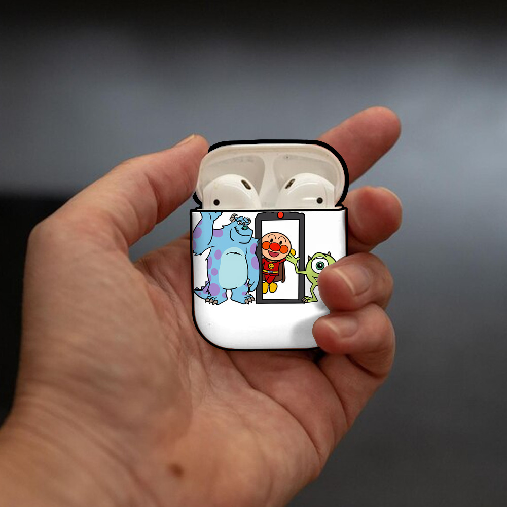 アンパンマン Anpanman AirPods 第2世代保護ケース ハードシェル ブラック 耐衝撃・防指紋・カラビナ付き
