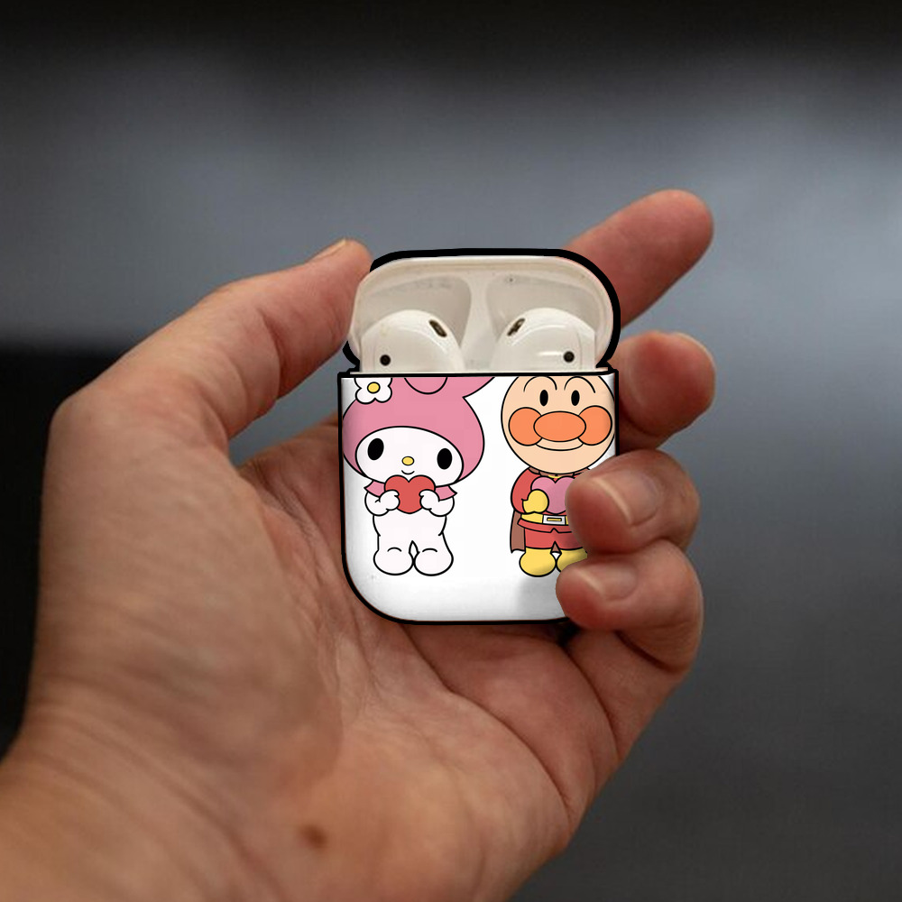 アンパンマン Anpanman AirPods 第2世代保護ケース ハードシェル ブラック 耐衝撃・防指紋・カラビナ付き